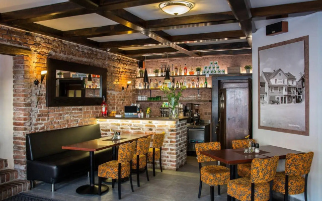 Lomnice Hotel & Restaurant