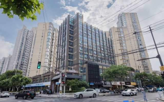 Shanghai Siyatu Hotel (Jingan District Wuning Road Subway Station Branch)