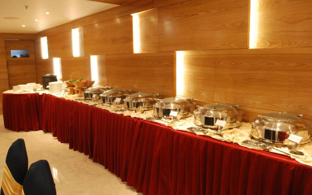 Glades Hotel