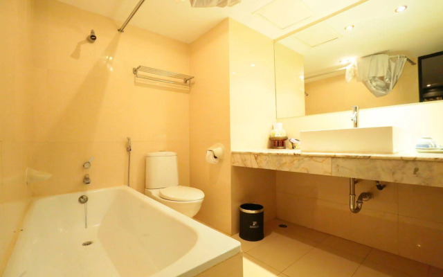 Pattaya Centre Hotel