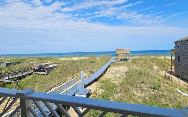 1817 Oceanfront Bed & Breakfast