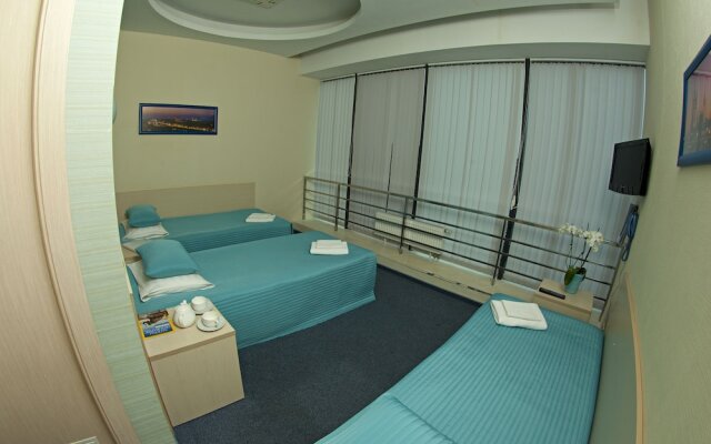 Comfort Hotel Air Express Sheremetievo (FREE ZONE)