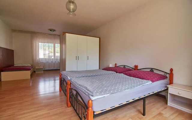 Emona Apartments