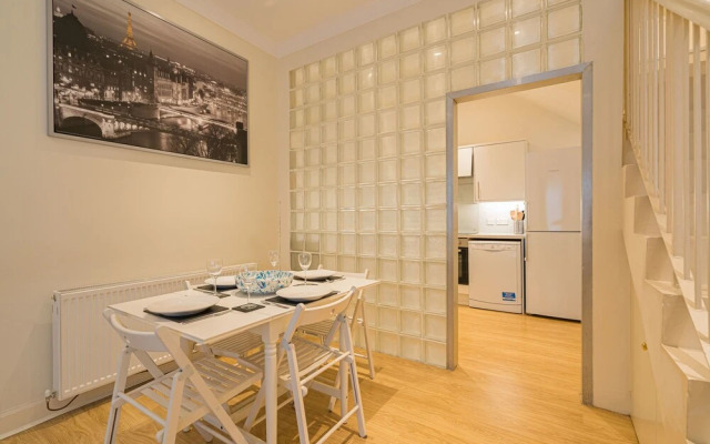 2 Bed Grassmarket Apartment
