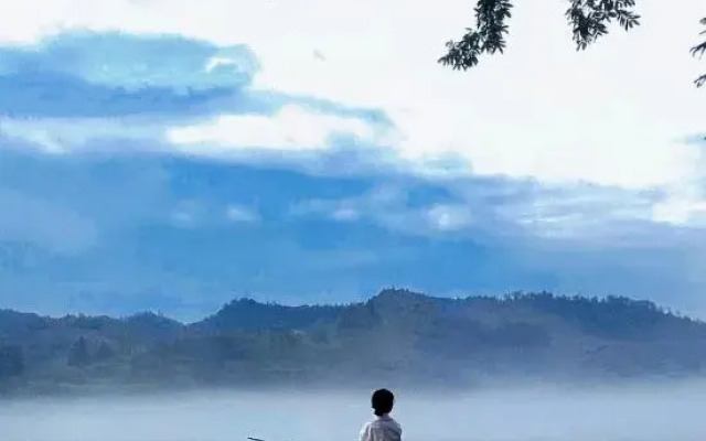 Yichuan Yisu River View Senxi Hostel