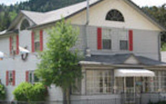 Miners Pick Bed and Breakfast