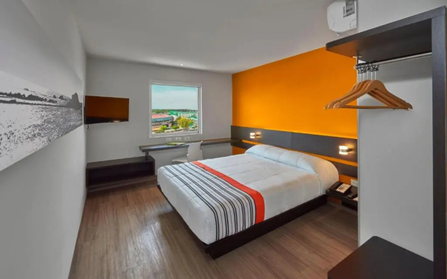 City Express Junior by Marriott León Centro De Convenciones