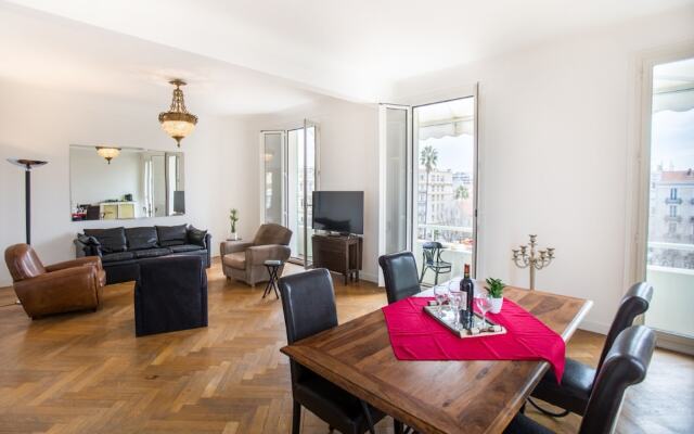 Ambassador Palace AP2095 by Riviera Holiday Homes