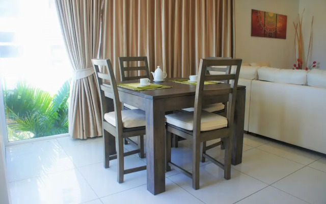 Horizon 1BR Condo 10