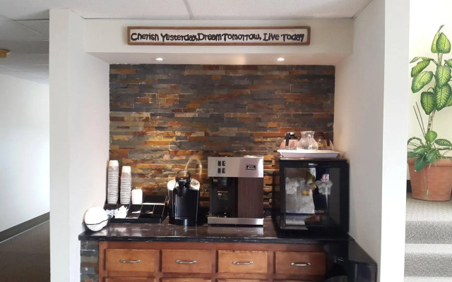 Saint Andrews Inn & Suites