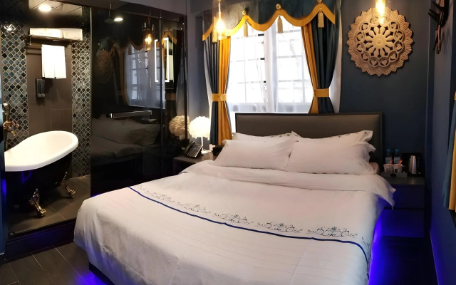 Star City Hotel - Causeway Bay – Guest Rooms – Hong Kong