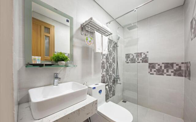 Cherry Hotel & Apartment Da Nang - Phoenix 2 Hotel