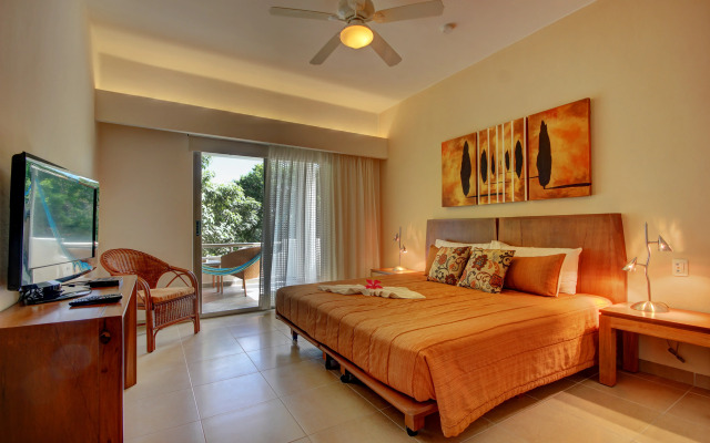Riviera Maya Suites