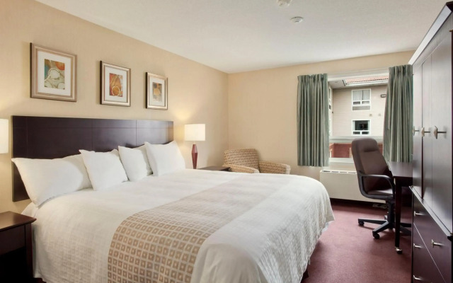 Travelodge by Wyndham Sudbury