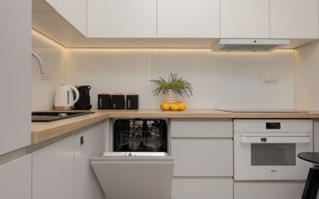 Komputerowa Studio Warsaw by Renters