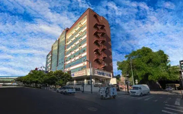Mit Holiday Inn (Taiyuan Jianshe South Road Railway Station)