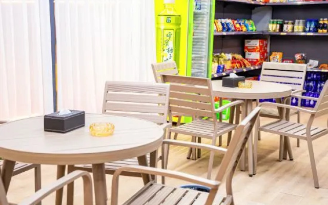Lanshe impression hostel (Longmen high-speed railway station, Ocean Museum shop) – Meal – Luoyang