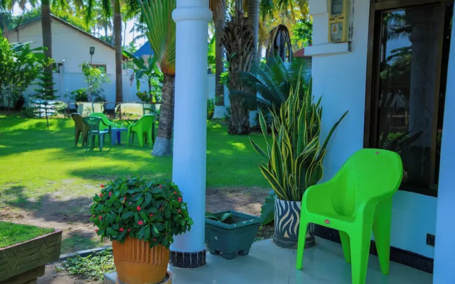 Dar es Salaam-sleeps8-parking-garden-pet Friendly