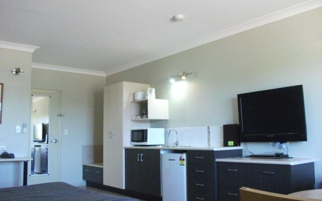 Spinifex Motel & Serviced Apartments