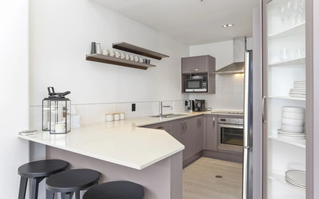 Luxurious bohemian apt in Britomart