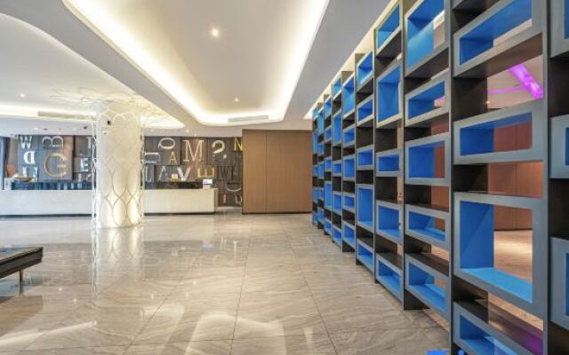 Orange Hotel (Shanghai Hongqiao Airport Cao'an Road)