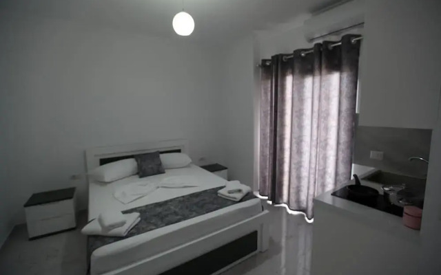 Irdi Aparthotel