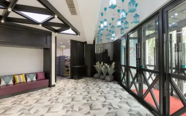 Jingqi Ouju Hotel (Tiantan Hospital Fengtai Railway Station)