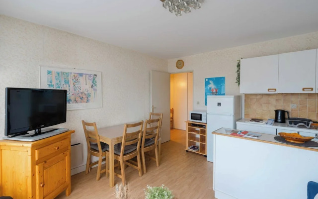 Charm 2 Rooms With Parking in Heart of Deauville