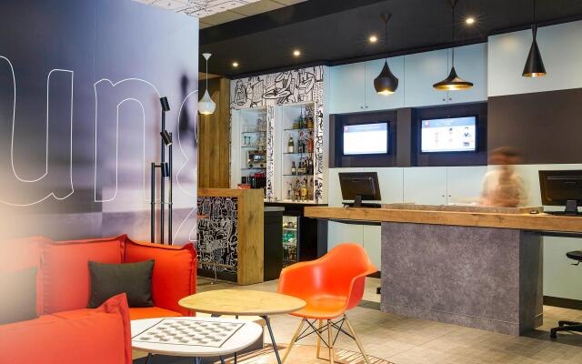 Ibis Paris Canal Saint Martin