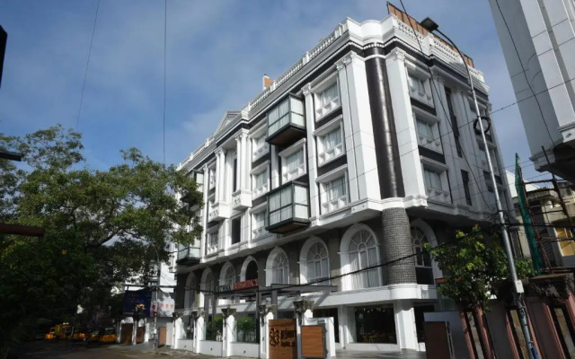 Rathna Residency