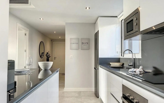 Via Celere 2328 Luxury Sea View Apartment