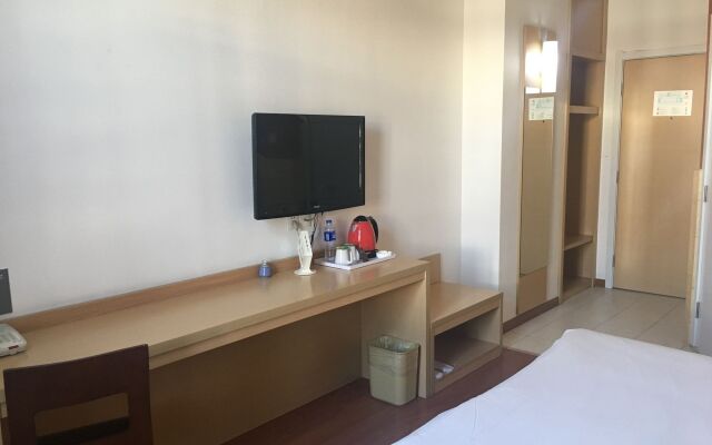 ibis Nantong Qingnian