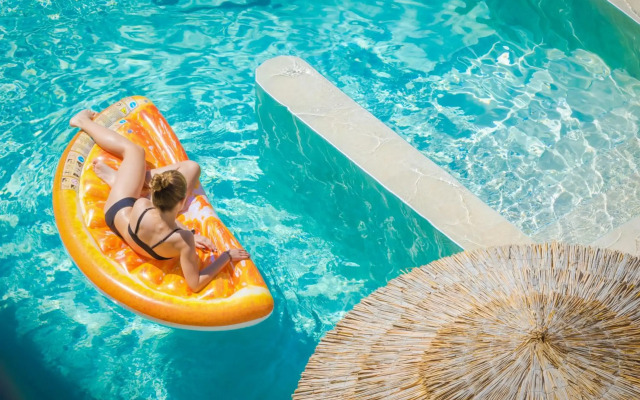 Cabana Blu Hotel & Suites
