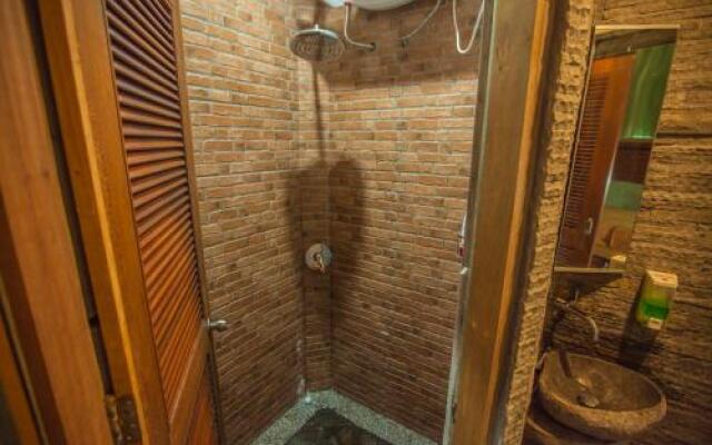 Black Pearl Hostel