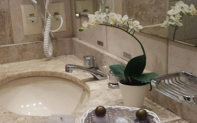 Cegil Hotel Boulevard