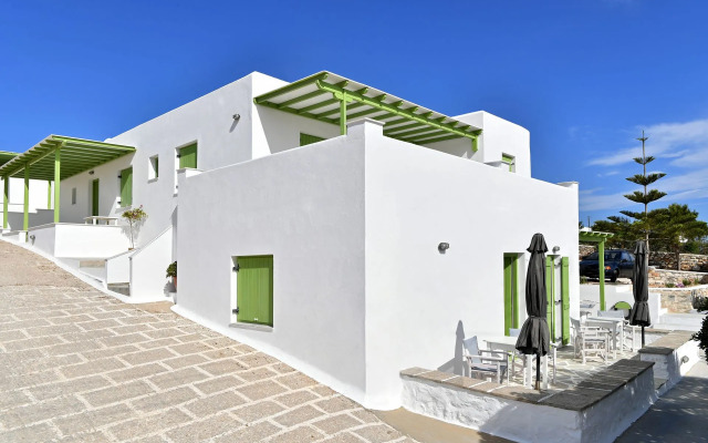 Asante Paros