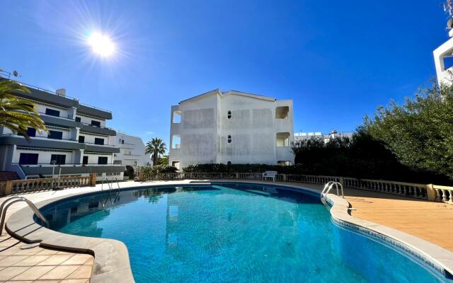 Albufeira Delight With Pool by Homing