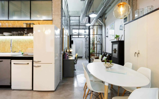 MonKeys Luxury MetaLoft