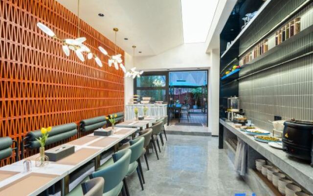 Parkgeun Hotel (Shenzhen Dongmen Pedestrian Street)