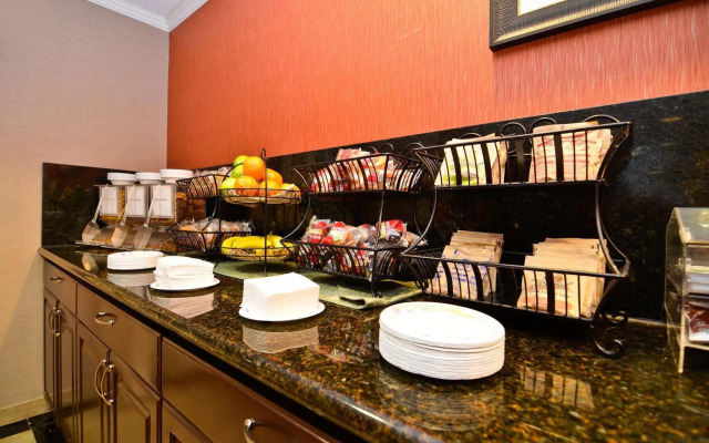 Best Western Plus Vineyard Inn
