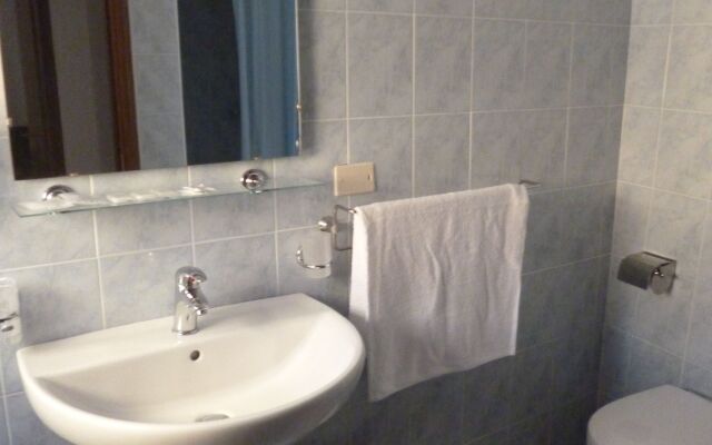 Residenza Ca' Tazzoli , Mantegna Hotels