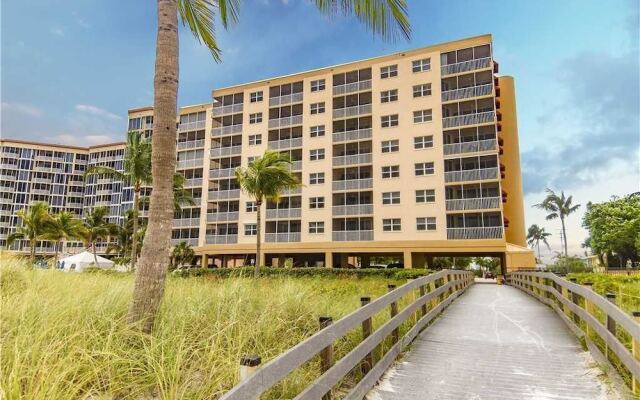 Estero Island Beach Villas 204 - Two Bedroom Condo
