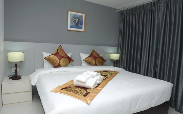Top High Airport Link Hotel