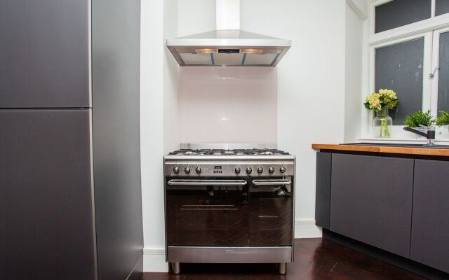Modern 2Bed in Central London- Close to Paddington