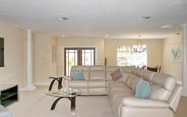 Delightful Home With Pool and Direct Boating Access