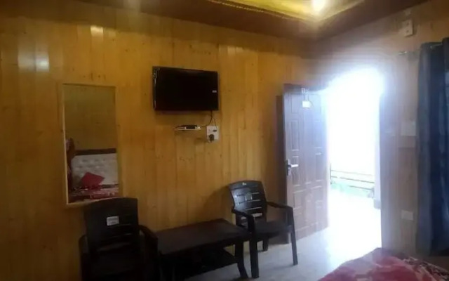 Pine Palace Homestay