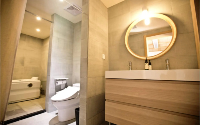 Westlake Longshang Boutique Hotel