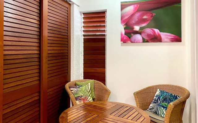 Palm Cove Retreat 31