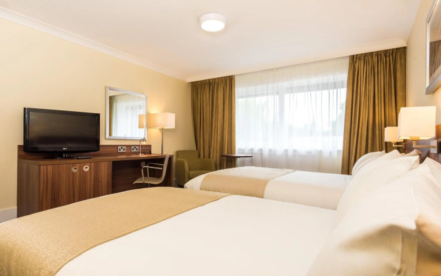 Holiday Inn Stoke on Trent M6, Jct 15 by IHG