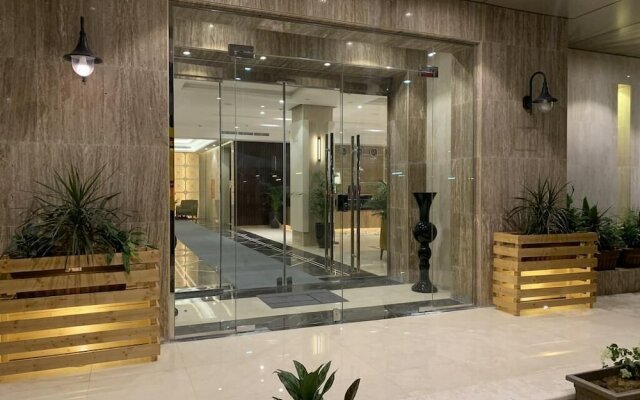 Lotaz Hotel Suites Al Salamah